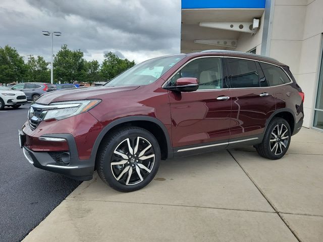 2022 Honda Pilot Touring 8-Passenger