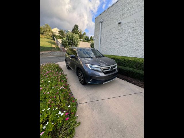 2022 Honda Pilot Touring 8-Passenger