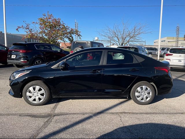 2022 Hyundai Accent SE