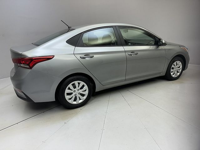 2022 Hyundai Accent SE