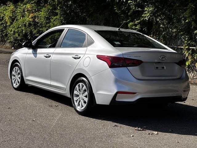 2022 Hyundai Accent SE