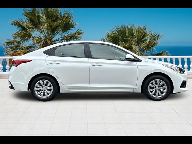 2022 Hyundai Accent SE