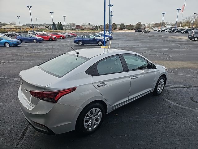 2022 Hyundai Accent SE