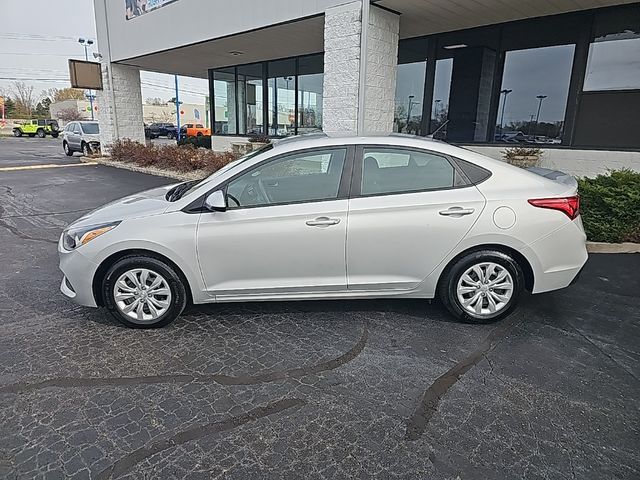 2022 Hyundai Accent SE