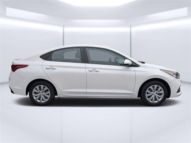 2022 Hyundai Accent SE