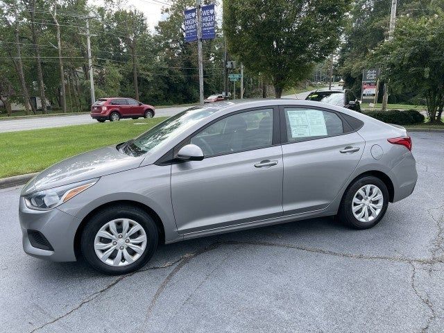 2022 Hyundai Accent SE