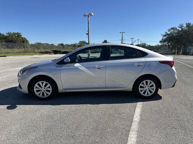 2022 Hyundai Accent SE