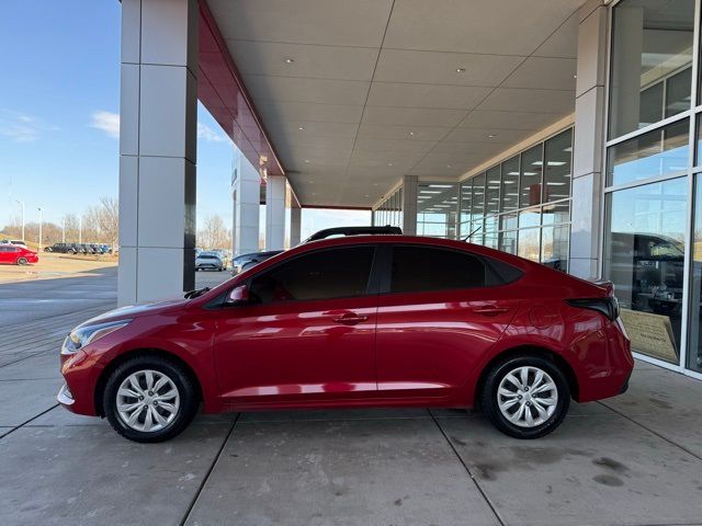 2022 Hyundai Accent SE