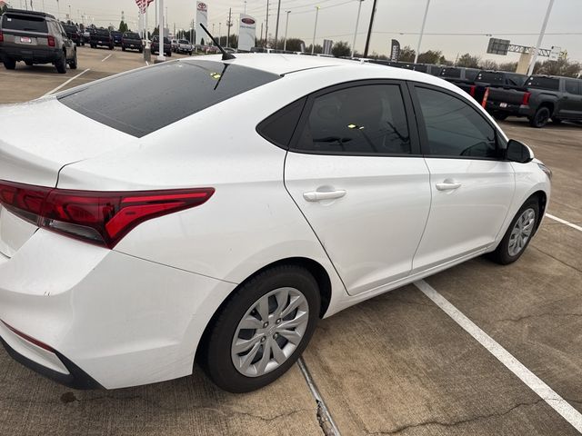 2022 Hyundai Accent SE