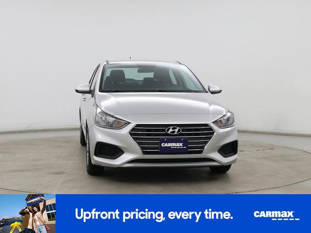 2022 Hyundai Accent SE