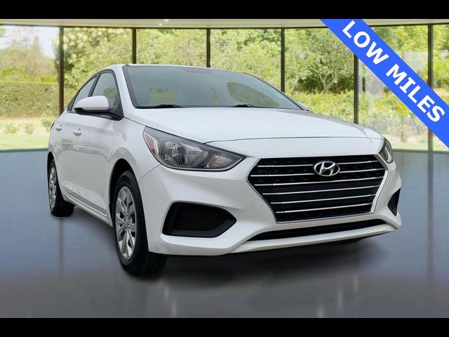 2022 Hyundai Accent SE