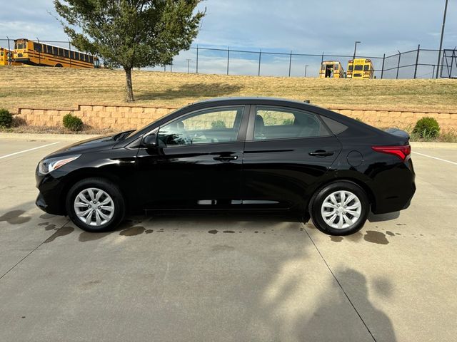 2022 Hyundai Accent SE