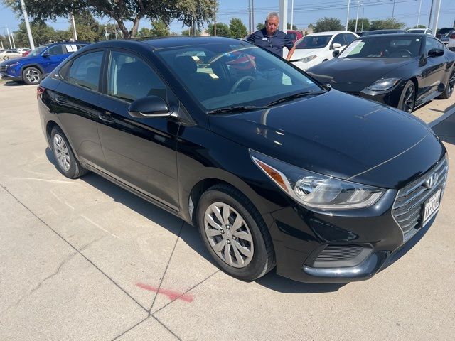 2022 Hyundai Accent SE