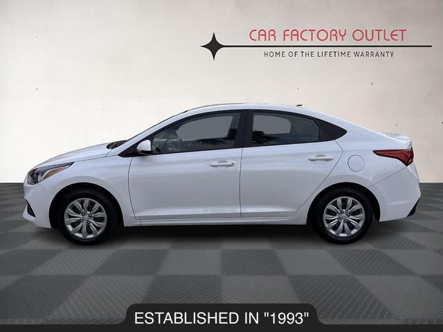 2022 Hyundai Accent SE