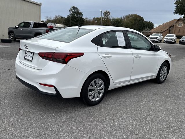 2022 Hyundai Accent SE