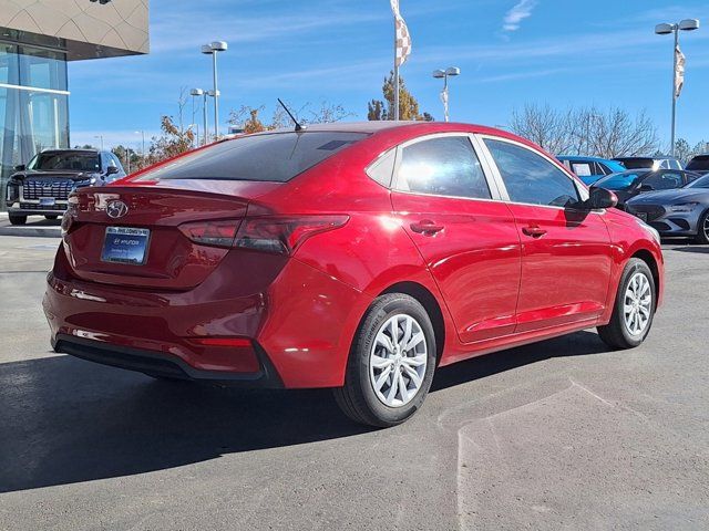 2022 Hyundai Accent SE