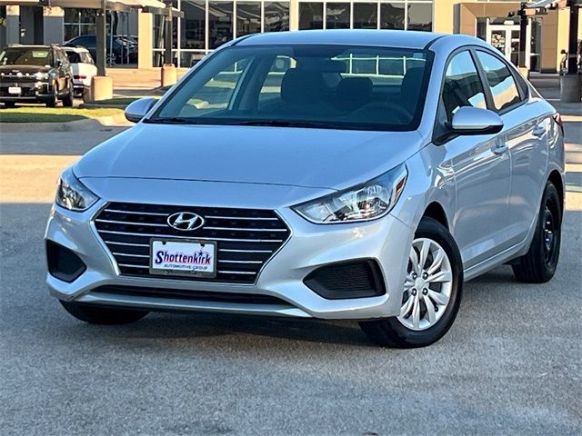 2022 Hyundai Accent SE