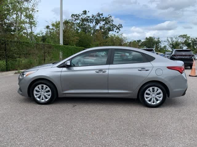 2022 Hyundai Accent SE