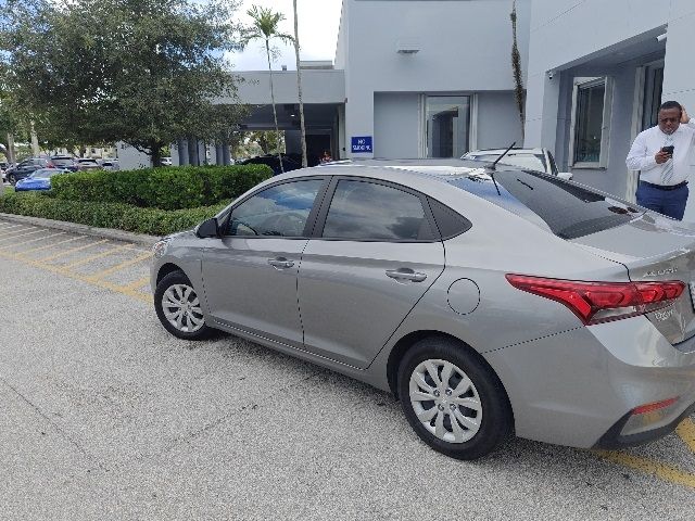 2022 Hyundai Accent SE