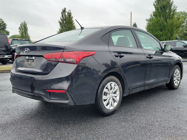 2022 Hyundai Accent SE