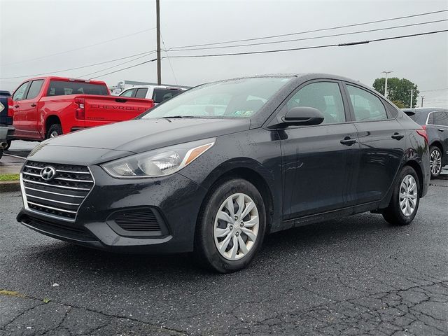 2022 Hyundai Accent SE