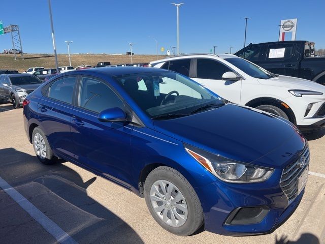 2022 Hyundai Accent SE