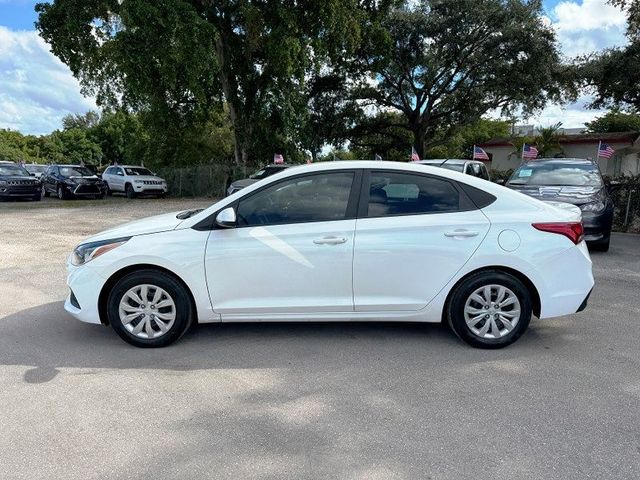 2022 Hyundai Accent SE