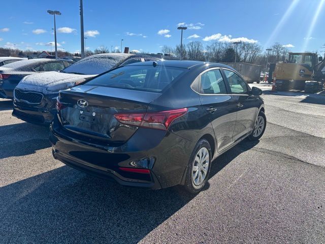 2022 Hyundai Accent SE