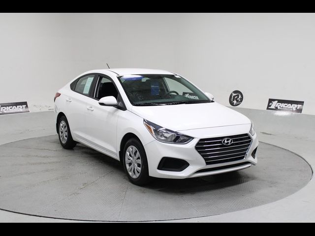 2022 Hyundai Accent SE