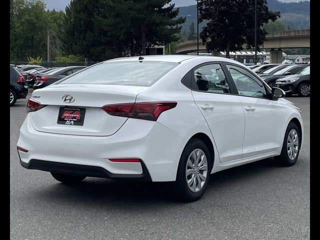 2022 Hyundai Accent SE