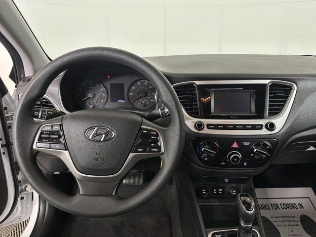 2022 Hyundai Accent SE