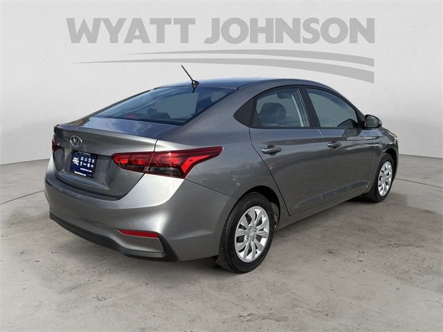 2022 Hyundai Accent SE