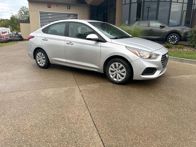 2022 Hyundai Accent SE