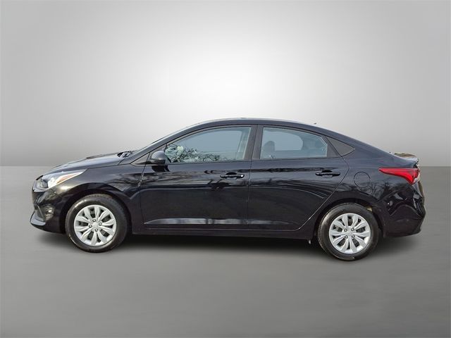 2022 Hyundai Accent SE