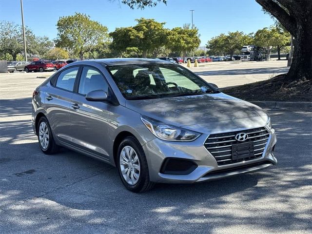 2022 Hyundai Accent SE