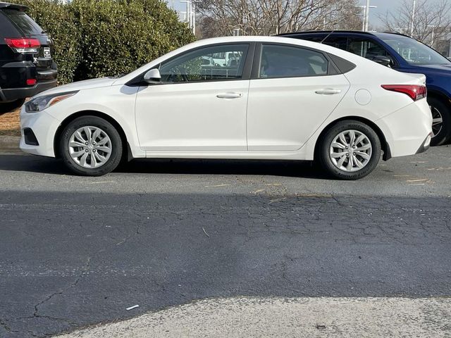 2022 Hyundai Accent SE