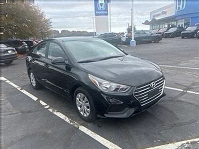 2022 Hyundai Accent SE