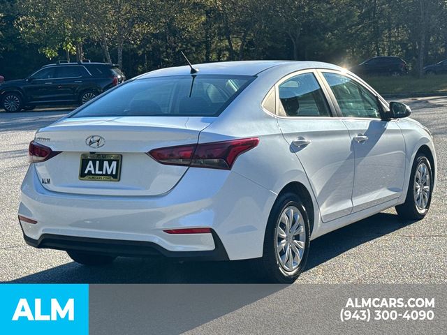 2022 Hyundai Accent SE