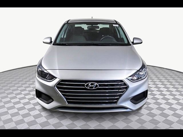 2022 Hyundai Accent SE