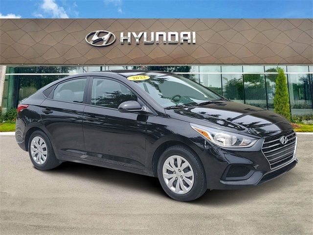 2022 Hyundai Accent SE