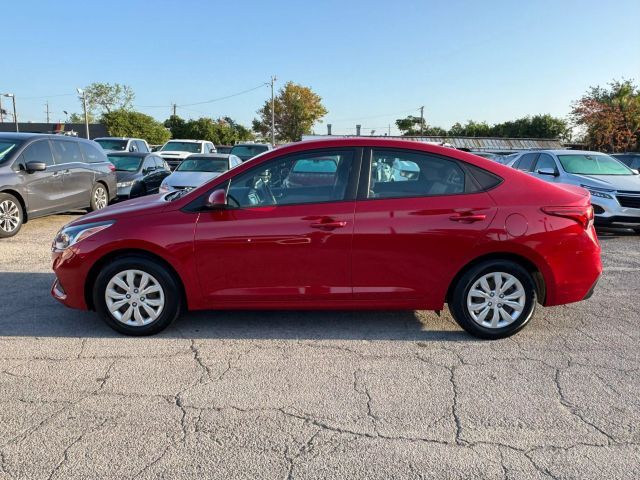 2022 Hyundai Accent SE