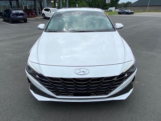 2022 Hyundai Elantra Limited