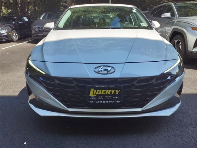 2022 Hyundai Elantra Limited