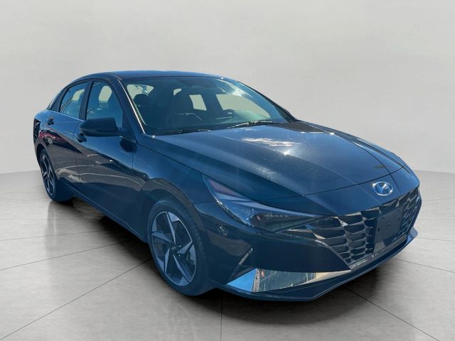 2022 Hyundai Elantra Limited