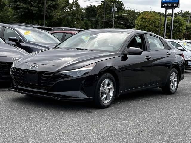 2022 Hyundai Elantra SE