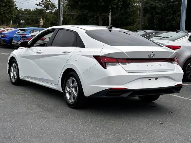 2022 Hyundai Elantra SE