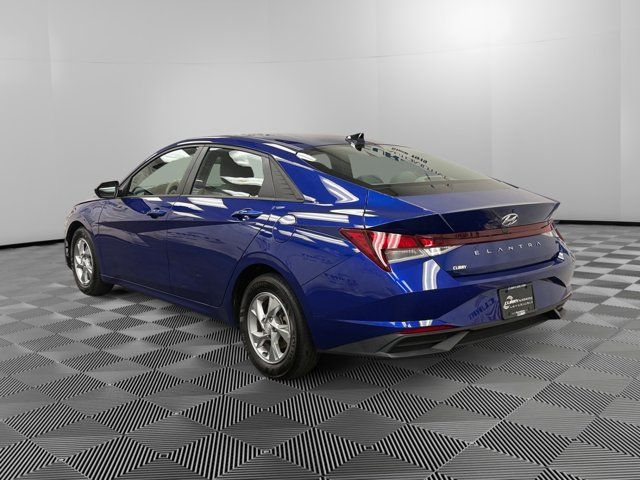 2022 Hyundai Elantra SE