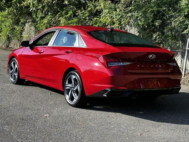 2022 Hyundai Elantra Limited