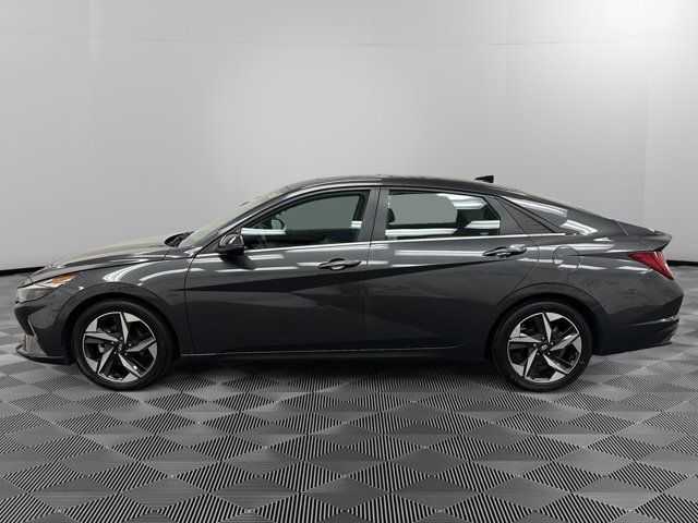 2022 Hyundai Elantra Limited