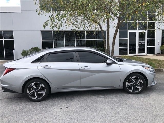 2022 Hyundai Elantra Limited